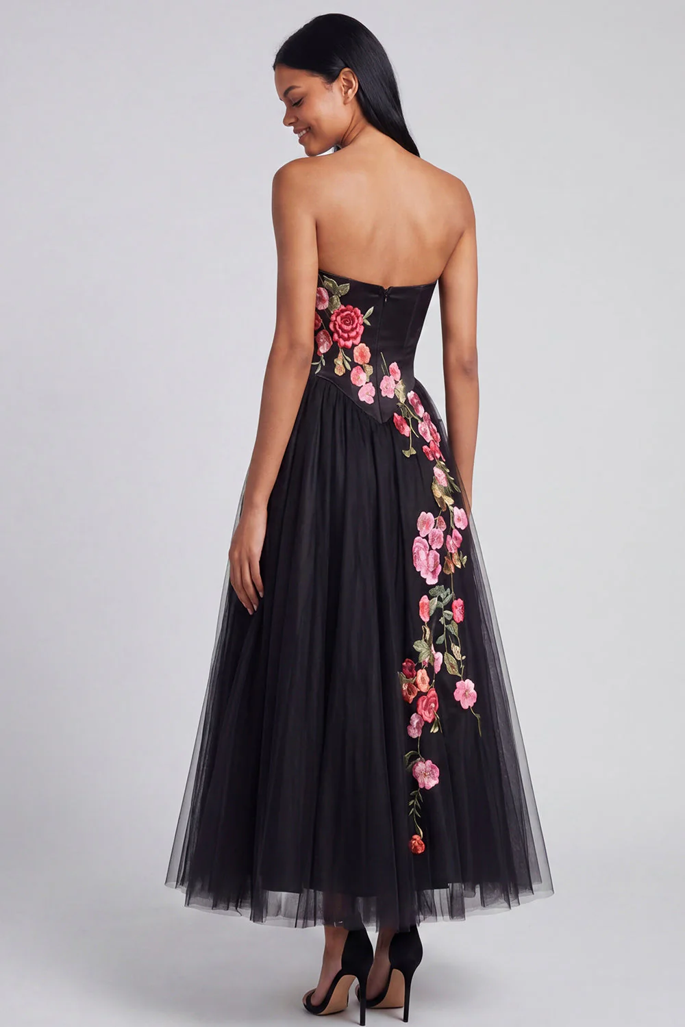 A-Line Black Sweetheart Tulle Floral Long Formal Dress - Image 2