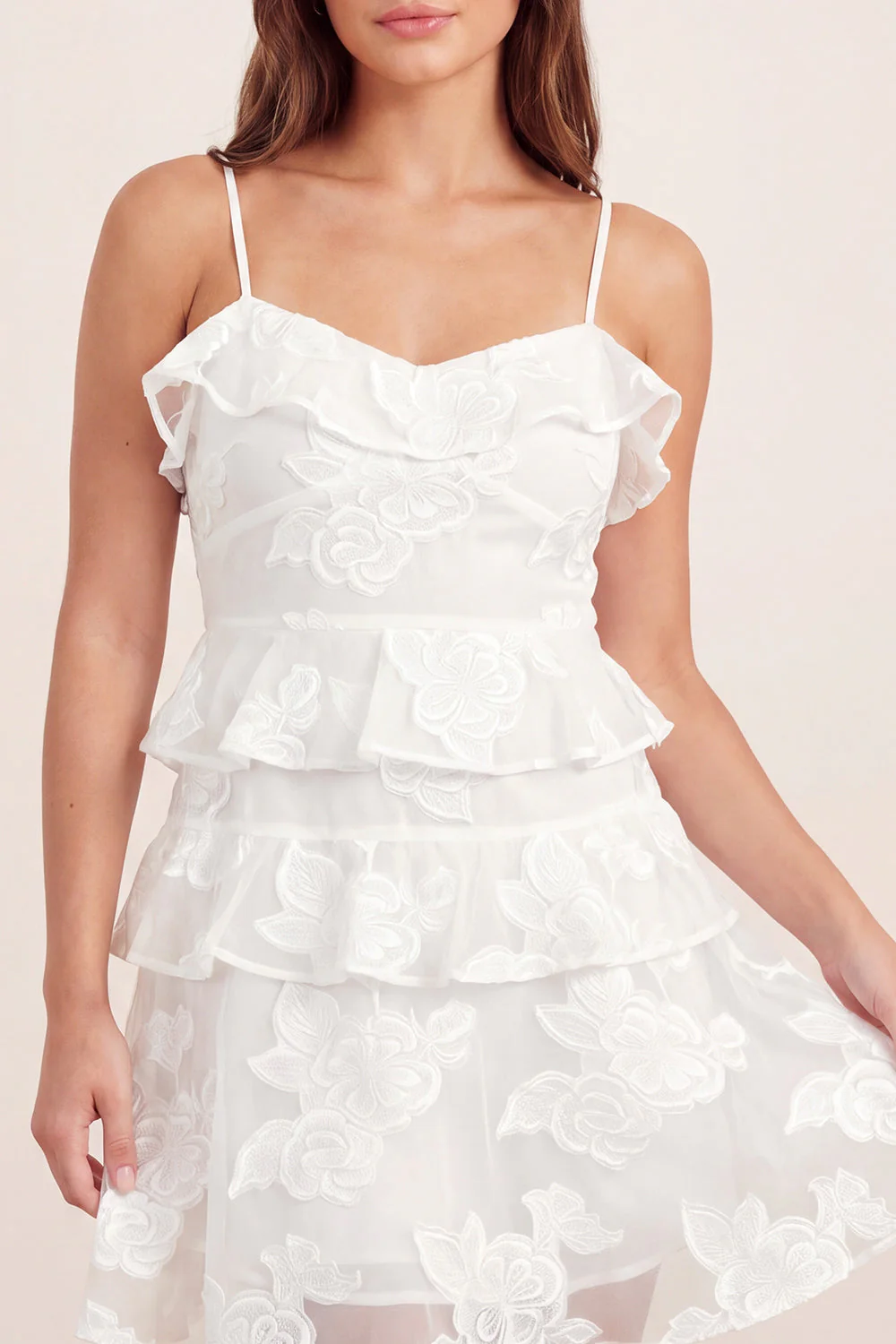 A-Line White Floral Tiered Mini Graduation Dress with Ruffles - Image 4