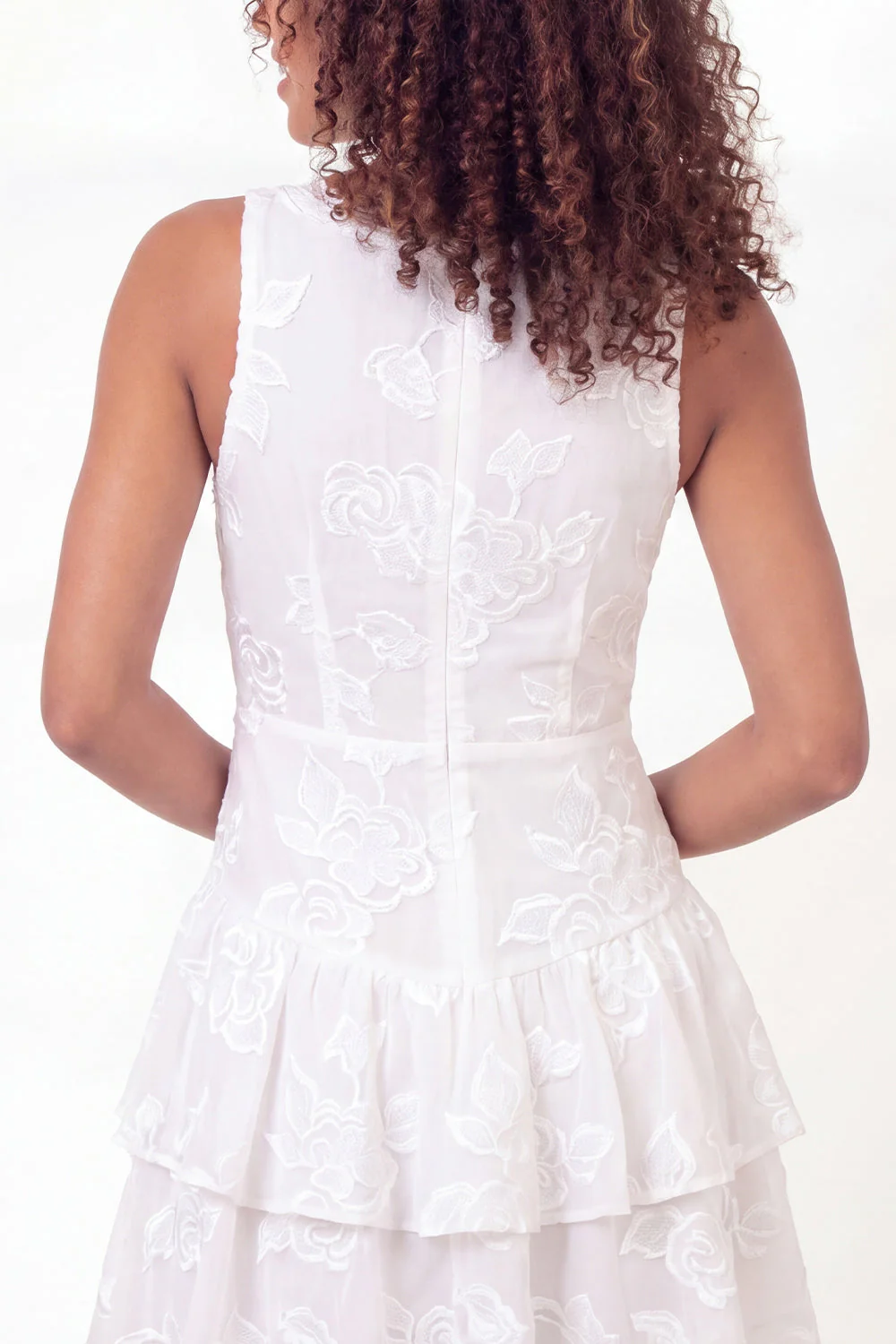 A-Line White Floral V-Neck Ruffled Mini Graduation Dress - Image 5