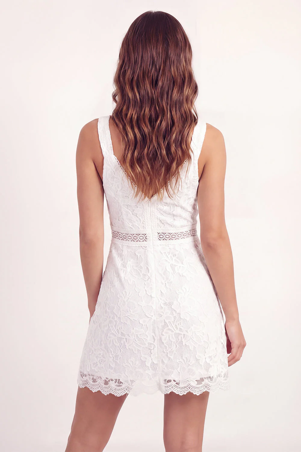 A-Line White Lace V-Neck Mini Graduation Dress - Image 2