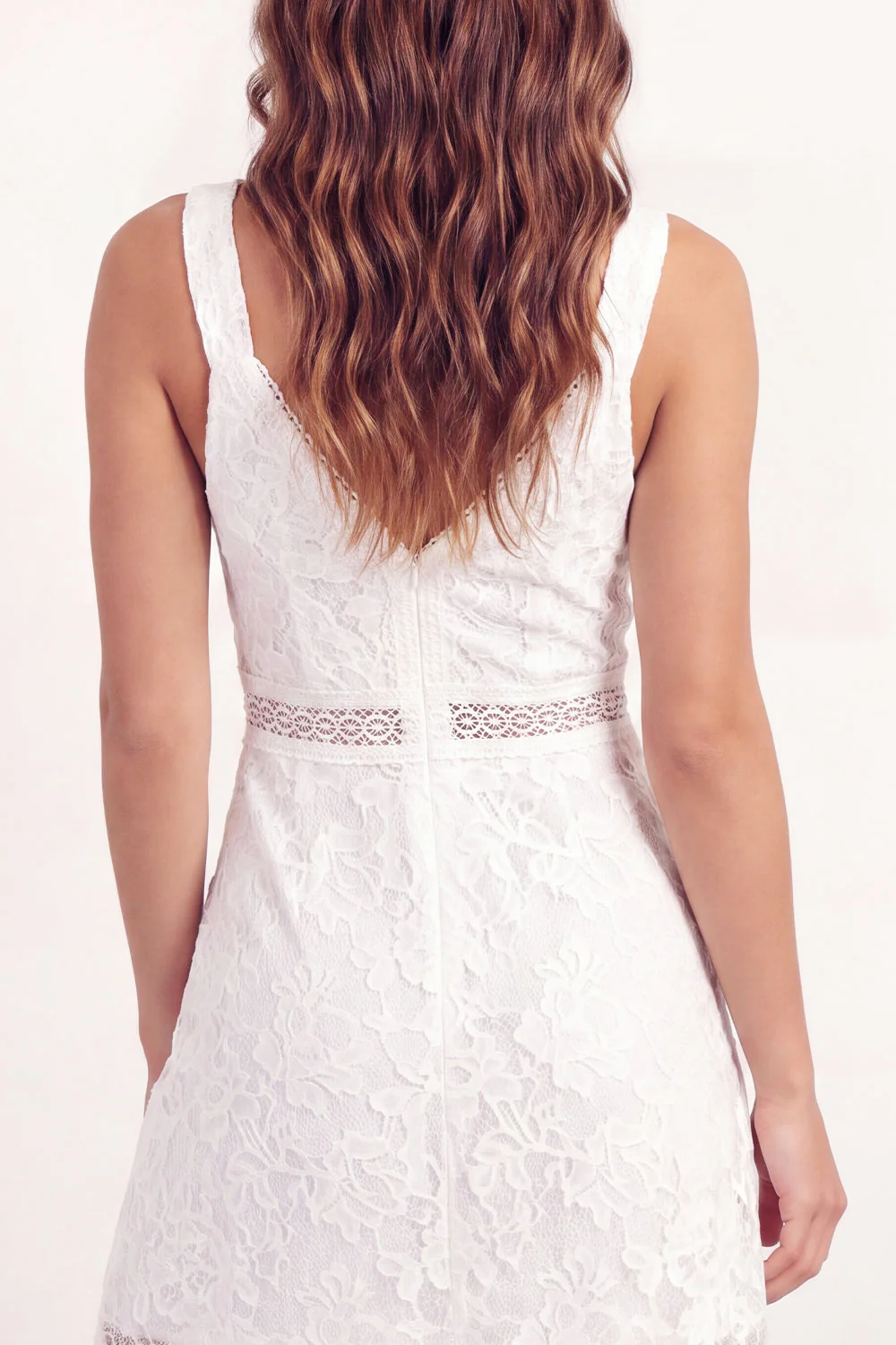 A-Line White Lace V-Neck Mini Graduation Dress - Image 5