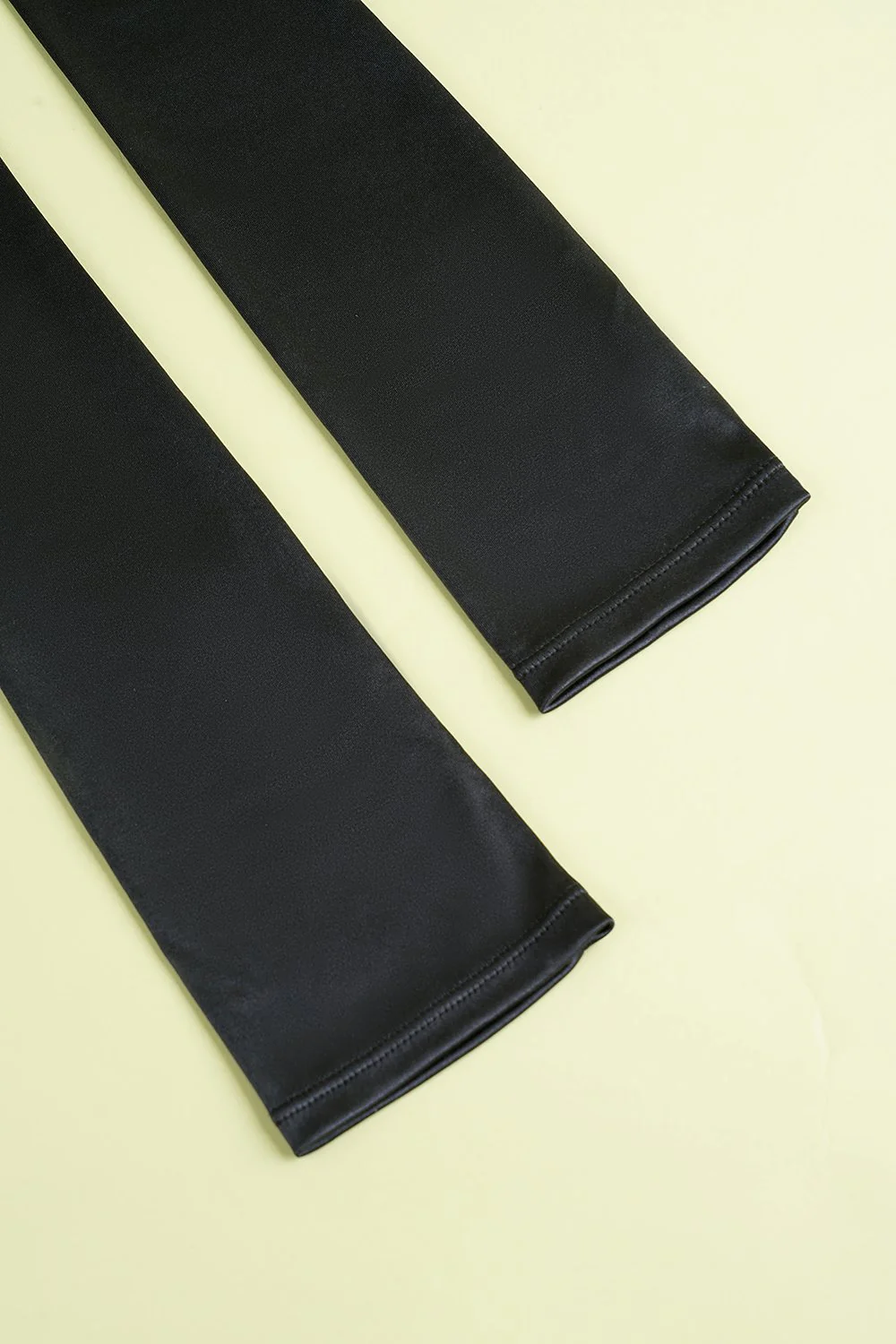 Black 1920s Party Gloves - Image 6