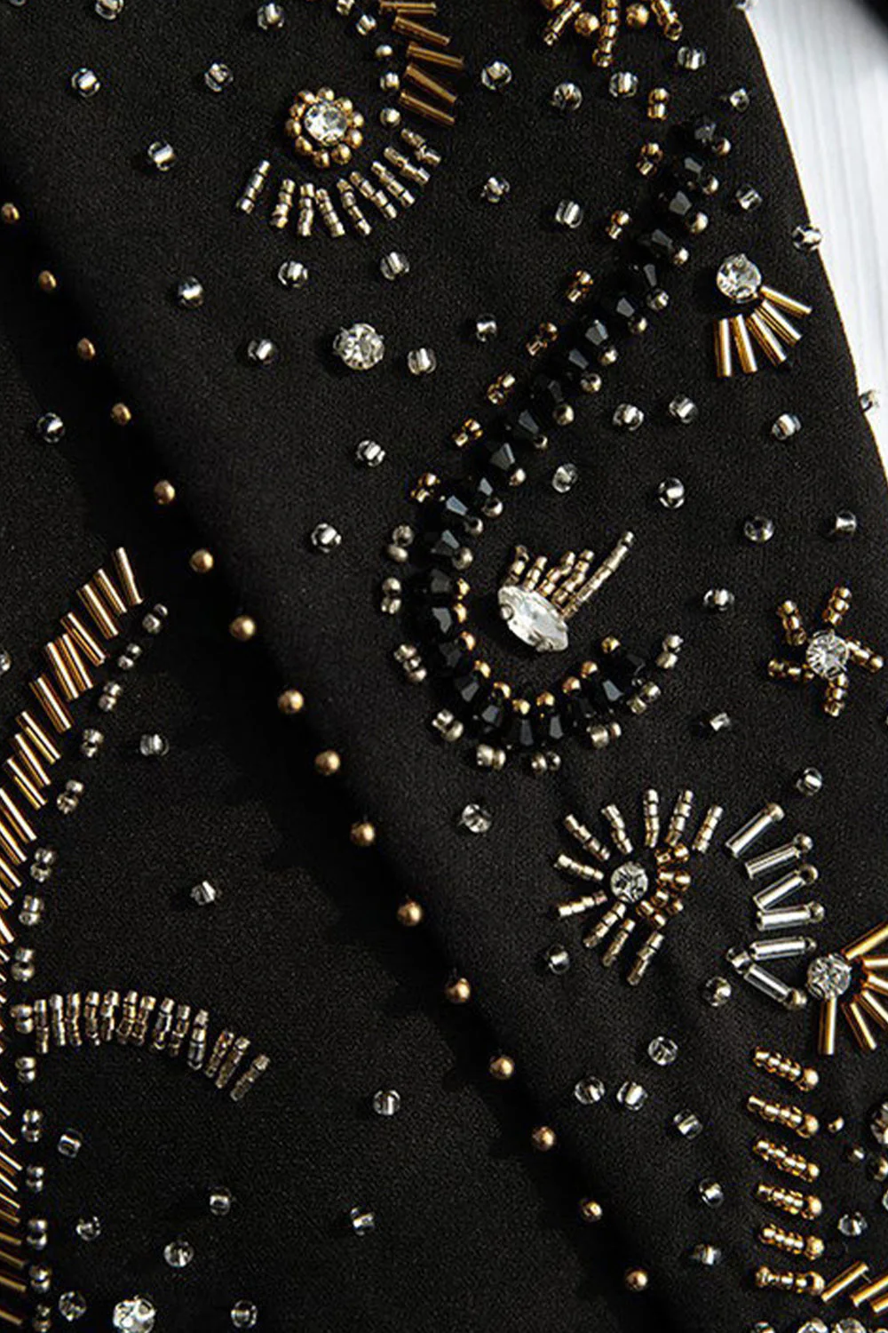 Black One Button Peaked Lapel Beaded Men's Blazer - Image 3
