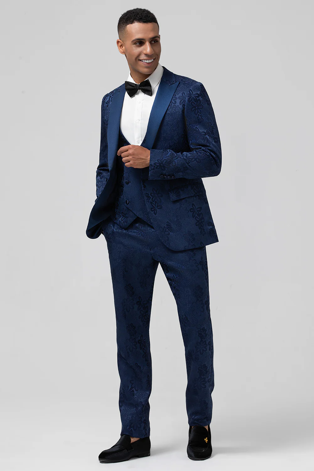 Black Peak Lapel Jacquard 3 Pieces Men's Suits - Image 11