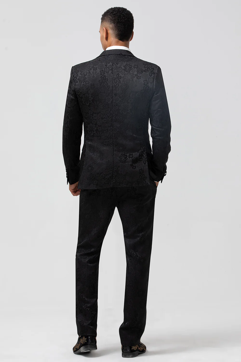 Black Peak Lapel Jacquard 3 Pieces Men's Suits - Image 2