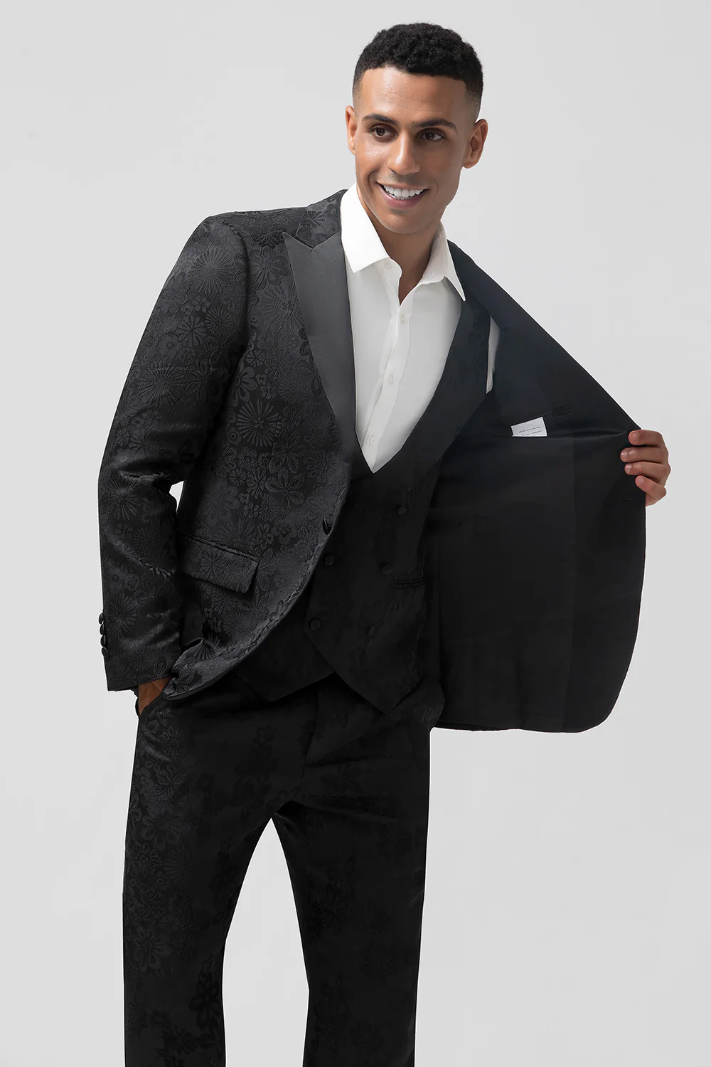 Black Peak Lapel Jacquard 3 Pieces Men's Suits - Image 5
