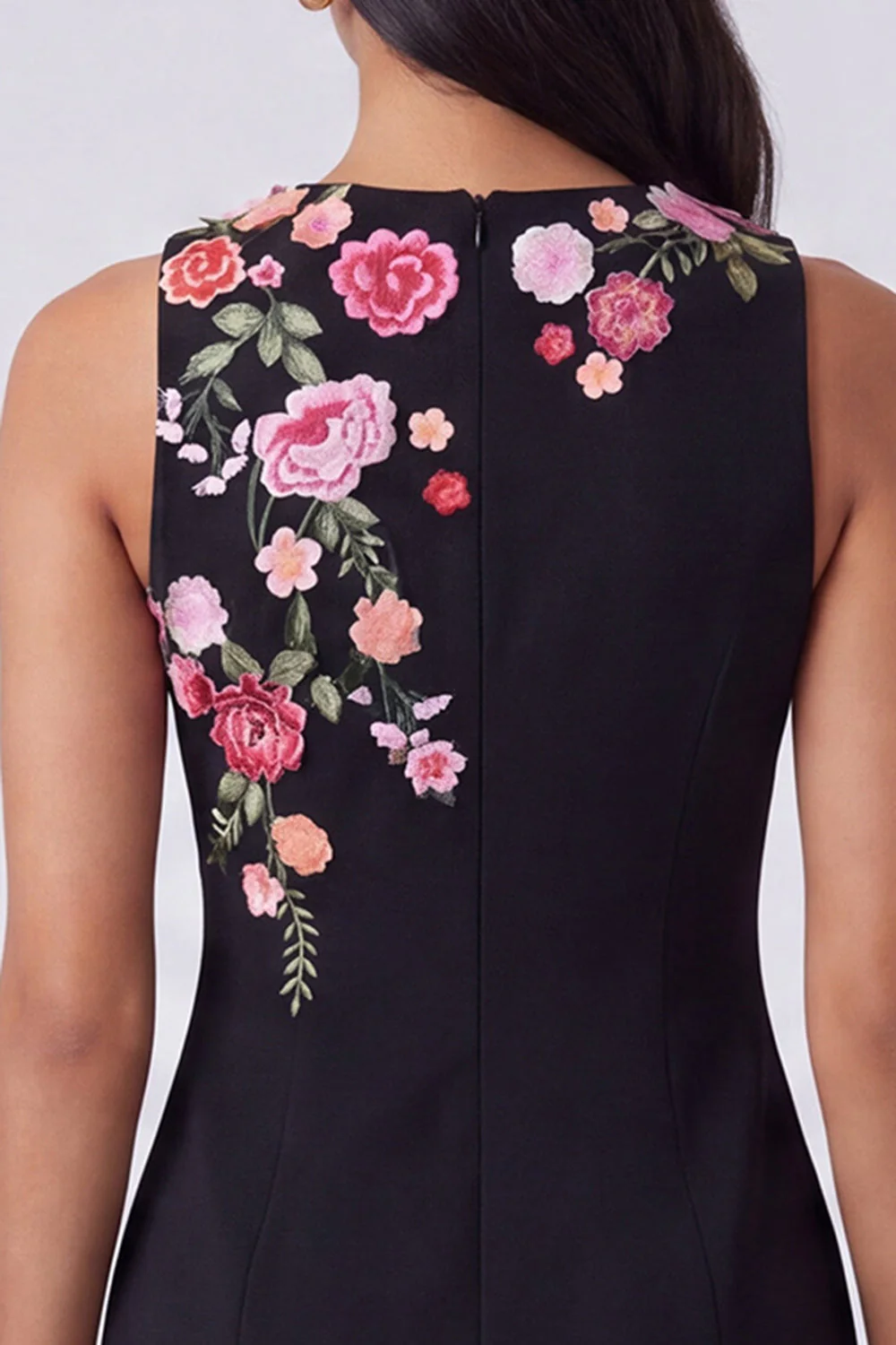 Black Round Neck Bodycon Mini Floral Dress - Image 4