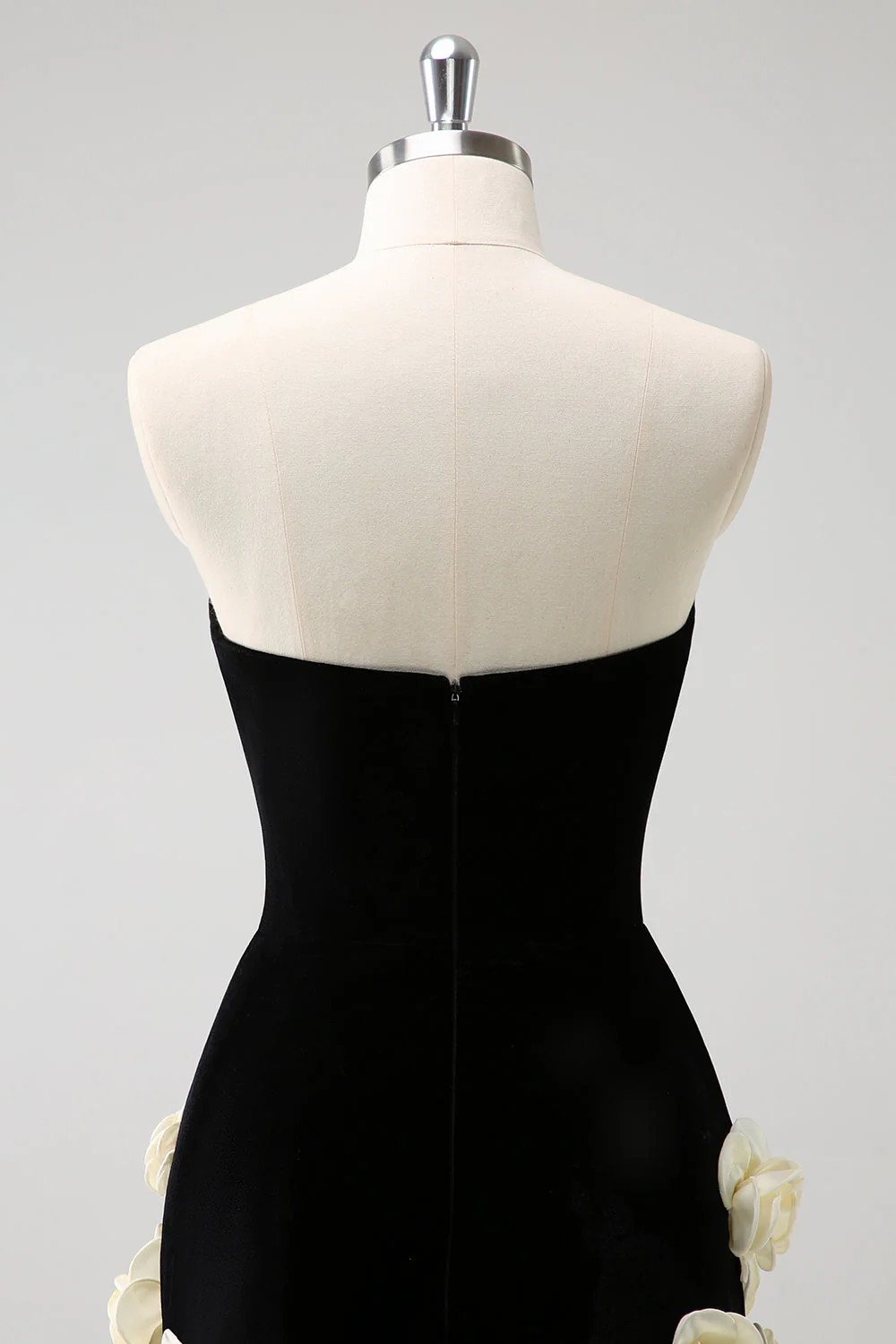 Black Strapless Bodycon Short Graduation Dress with 3D Flowers - Image 5