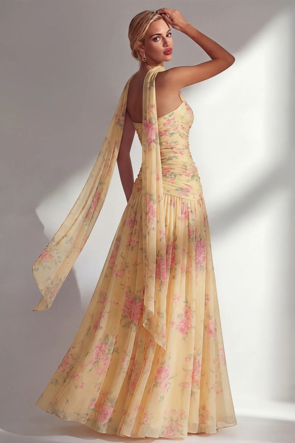 Yellow Floral Printed Ruched Strapless Chiffon Long Bridesmaid Dress with Slit - Image 2
