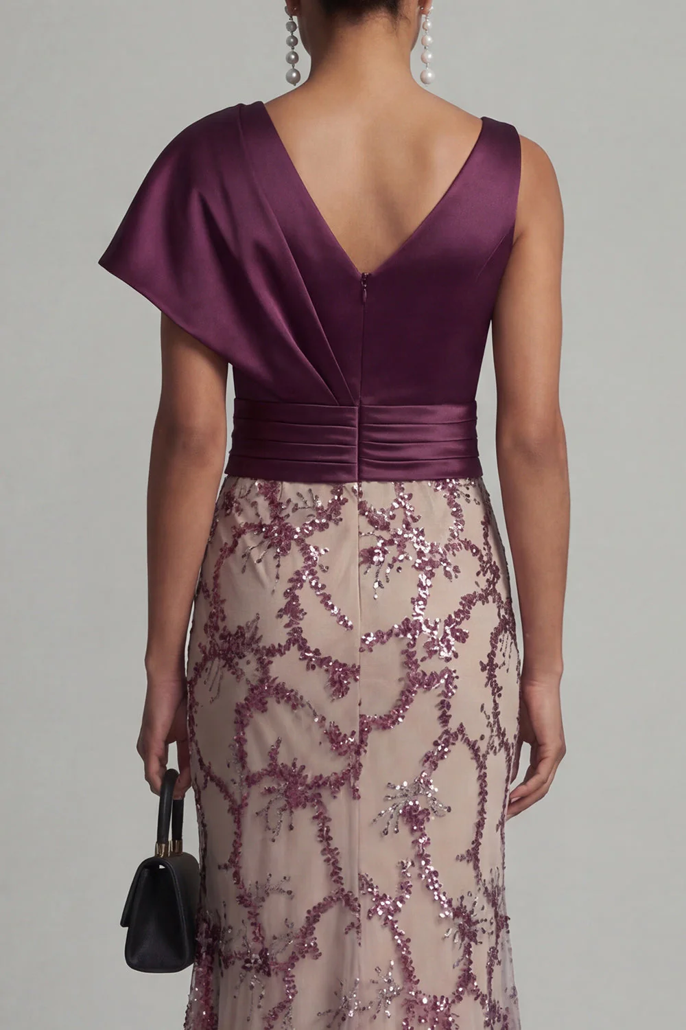 Dark Purple V-Neck Mermaid Sequine Long Mother of the Bride Dress - Image 5
