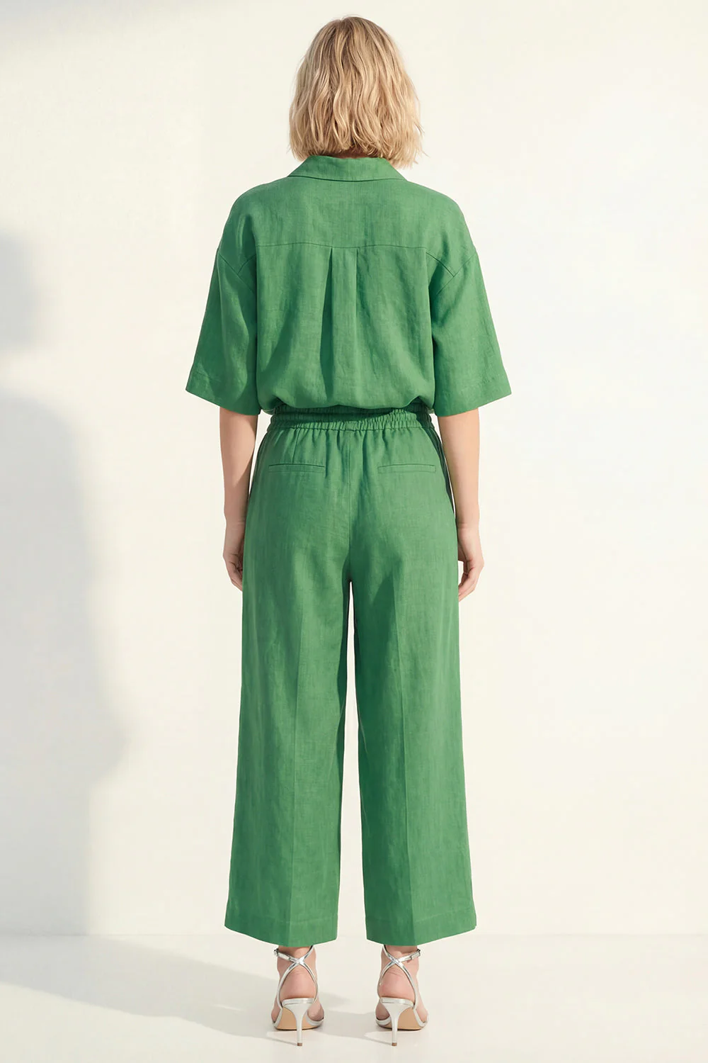Green Short Sleeves V-Neck Women Suit - Image 2