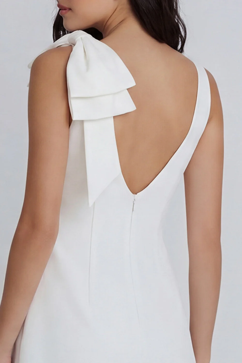 Ivory Bodycon Round Neck Ruched Bridal Shower Dress with Bow - Image 4