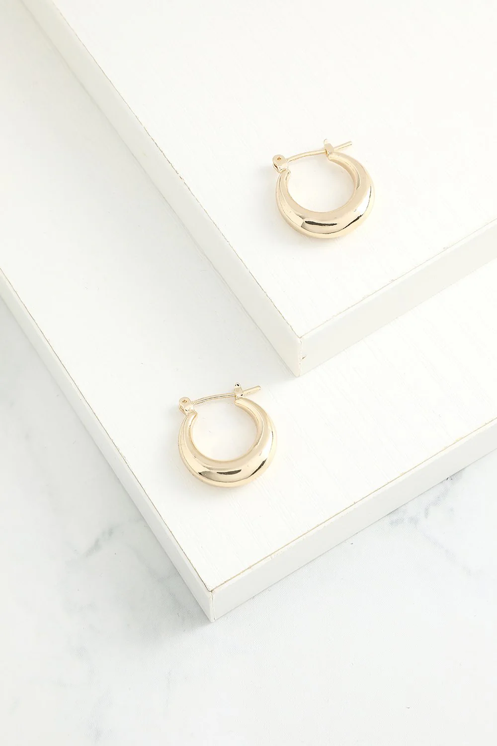Simple Circle Earrings - Image 2