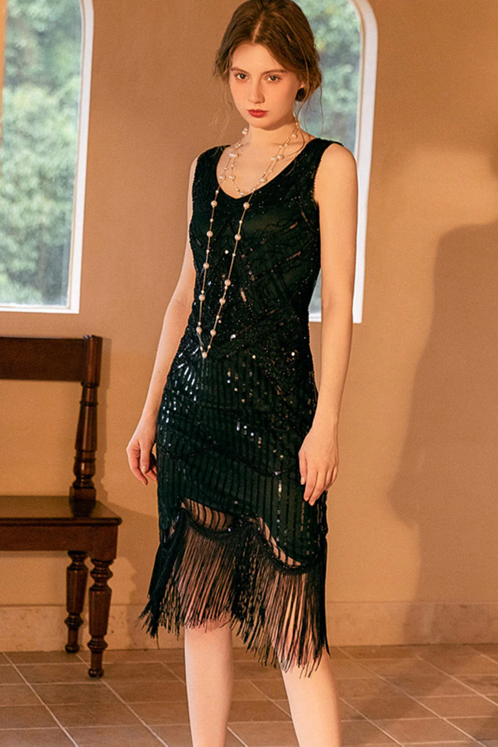Sparkly Black Golden Sheath Sequins 1920s Flapper Dress with Fringe - Image 13