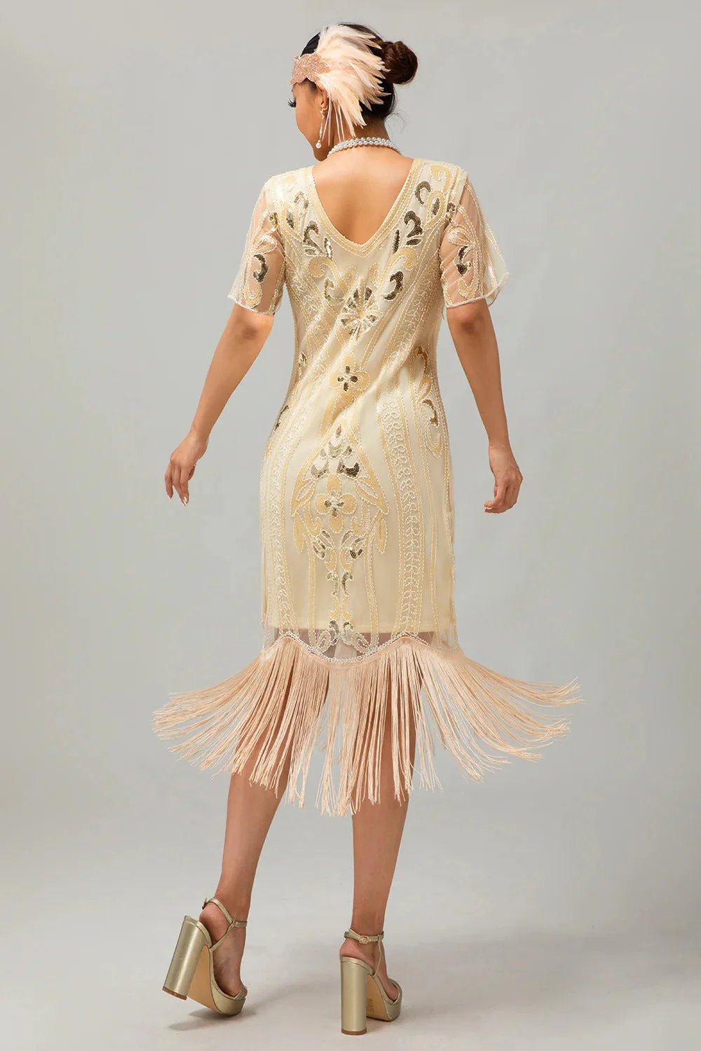 Sparkly Flapper Black Golden Sequin Bodycon Fringed 1920s Dress - Image 13