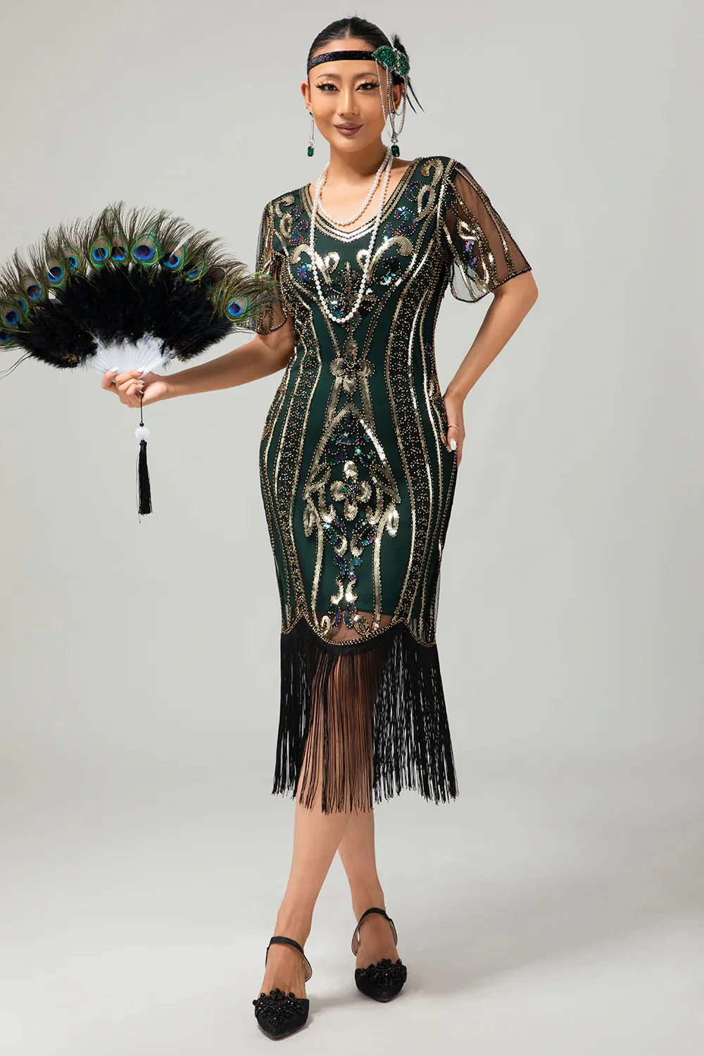 Sparkly Flapper Black Golden Sequin Bodycon Fringed 1920s Dress - Image 14