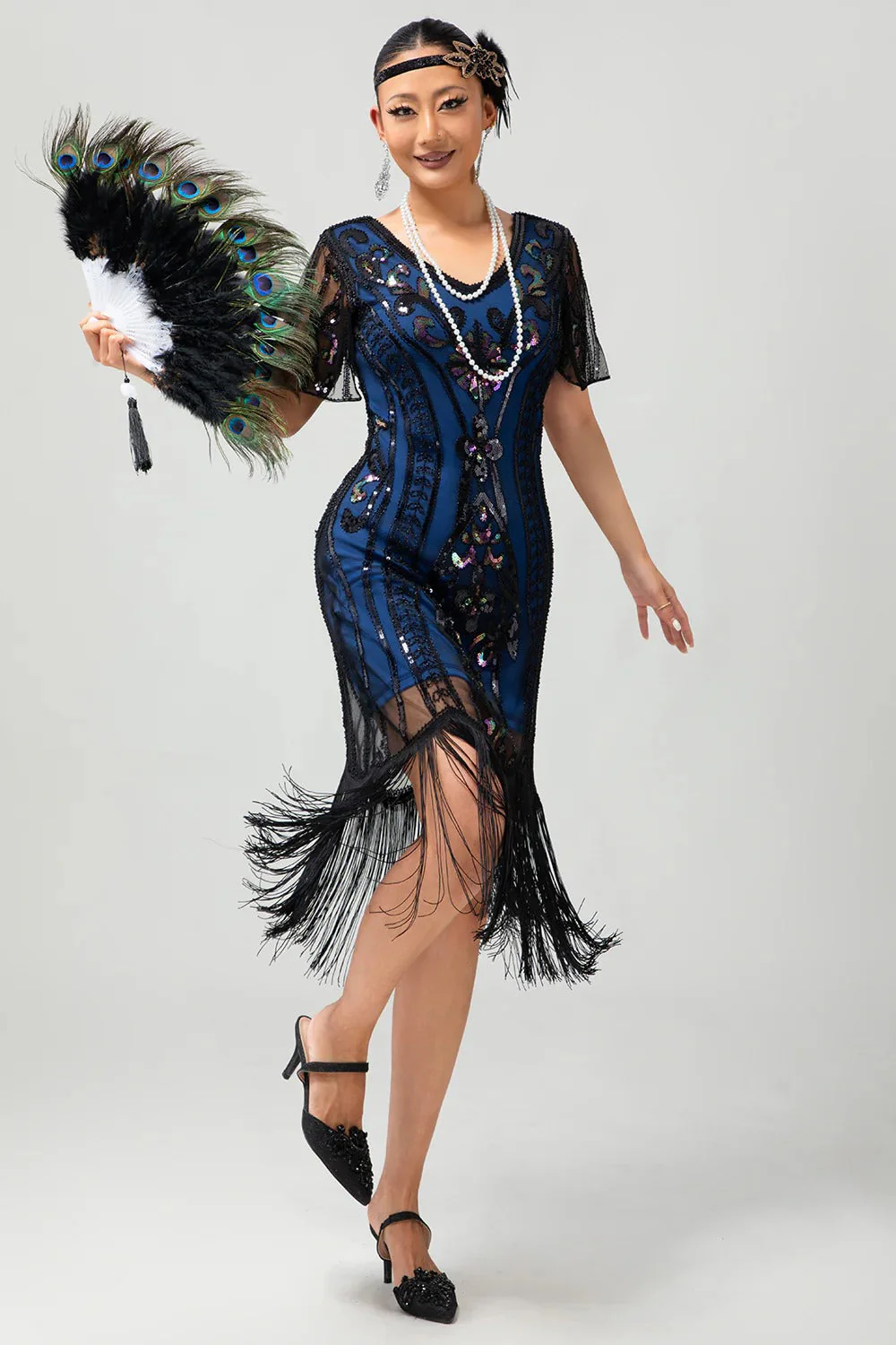 Sparkly Flapper Black Golden Sequin Bodycon Fringed 1920s Dress - Image 18