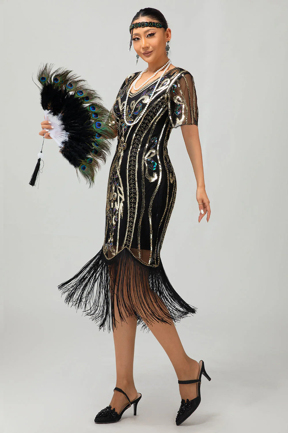 Sparkly Flapper Black Golden Sequin Bodycon Fringed 1920s Dress - Image 4