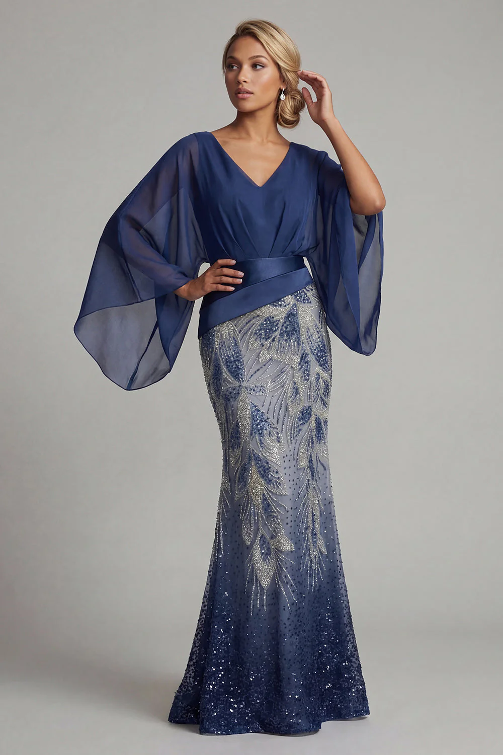 Sparkly Navy Mermaid V-Neck Mother of the Bride Dress with Long Sleeves - Image 3