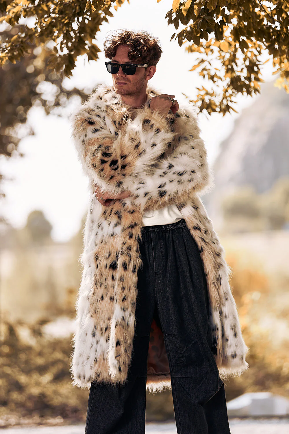 White Mid-Length Long Sleeve Faux Fur Printed Leopard Men's Coat - Image 3