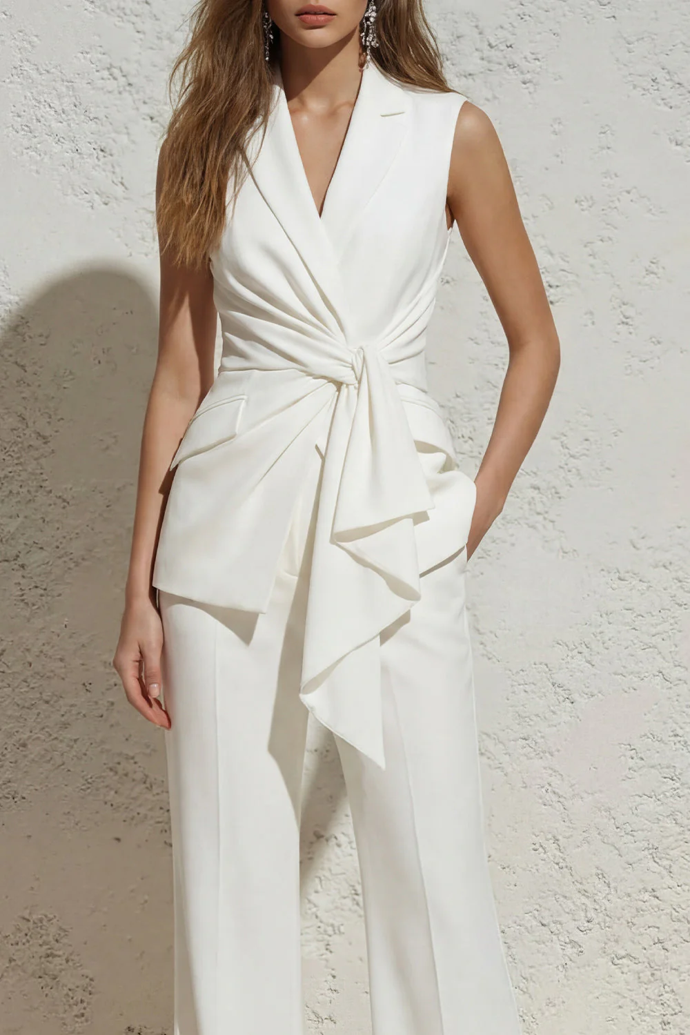 White Notched Lapel Ruched Slim Fit Women's Work Suit - Image 3