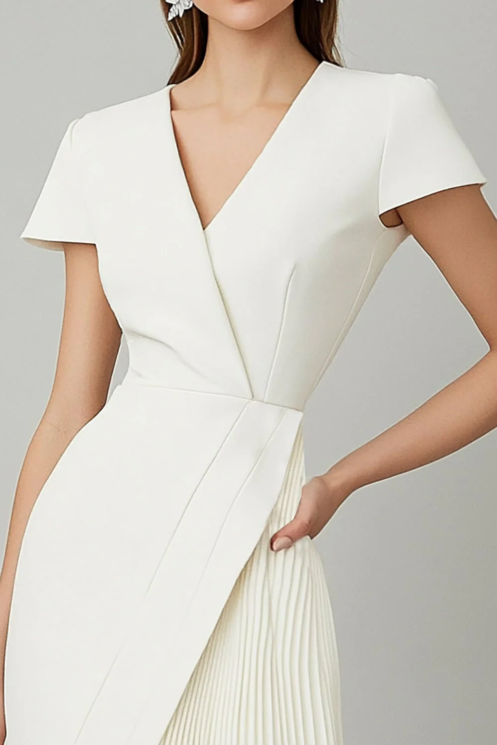White V-Neck A Line Work Dress with Short Sleeves - Image 2